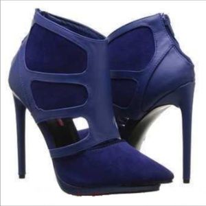 🔥🔥HOST PIC🔥🔥Blue cutout heels